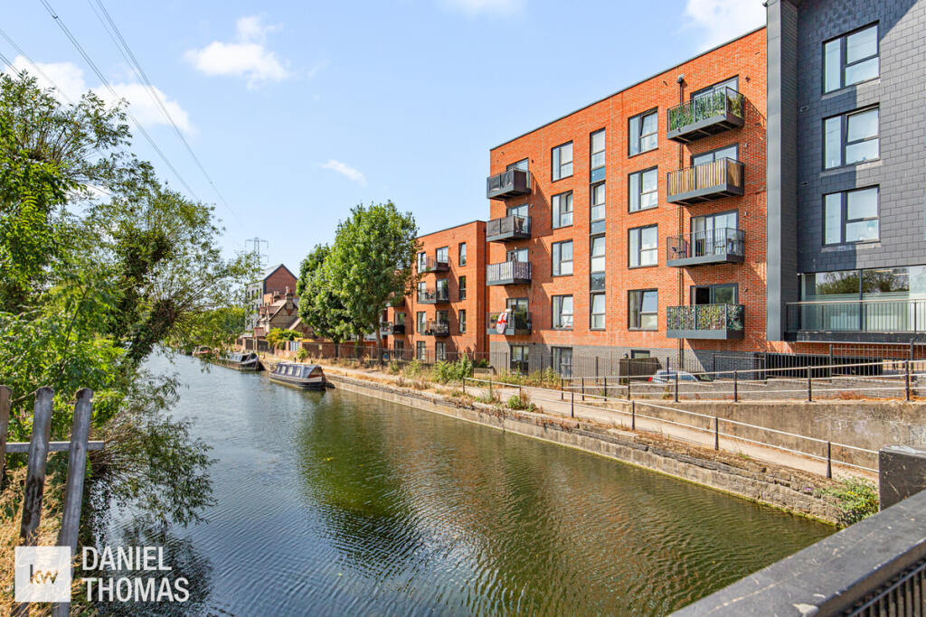 Main image of property: DANIEL THOMAS | Waterfront Court Hazlemere Marina, Waltham Abbey, EN9 1FJ