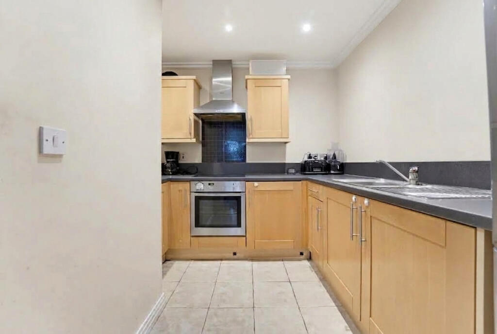 Apartment in London - View 5