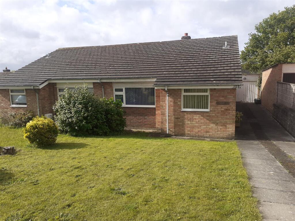 Main image of property: Rhoshendre, Waunfawr, Aberystwyth