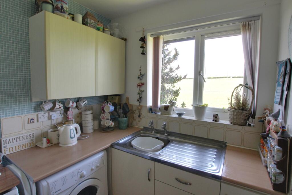East Meon Road, Clanfield photo 4