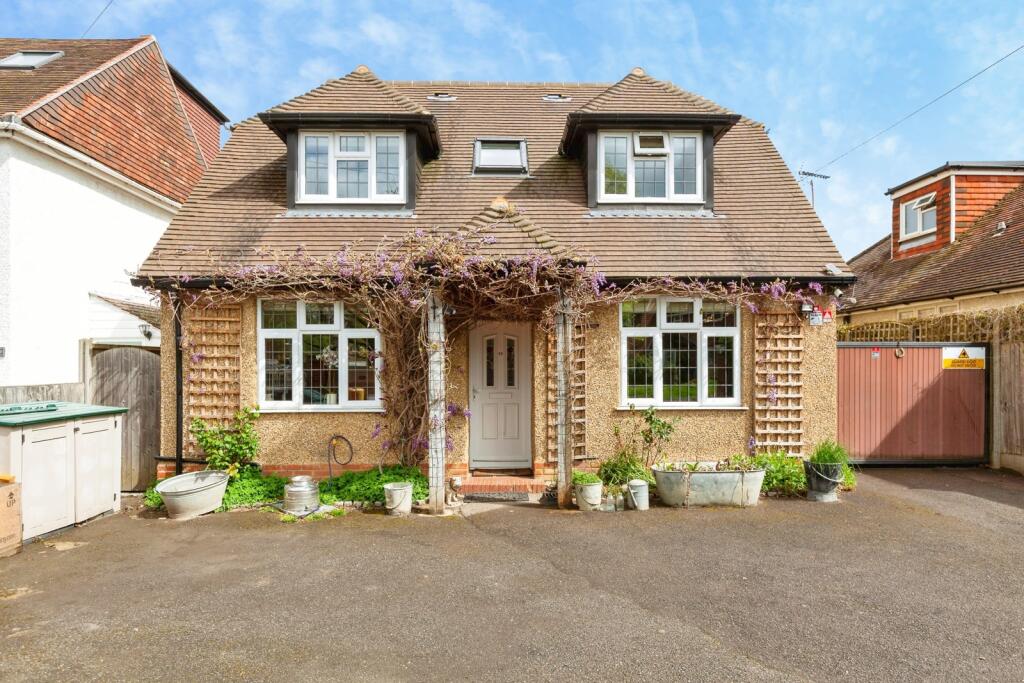 Main image of property: Stroud Farm Road, Holyport, Maidenhead, Berkshire, SL6