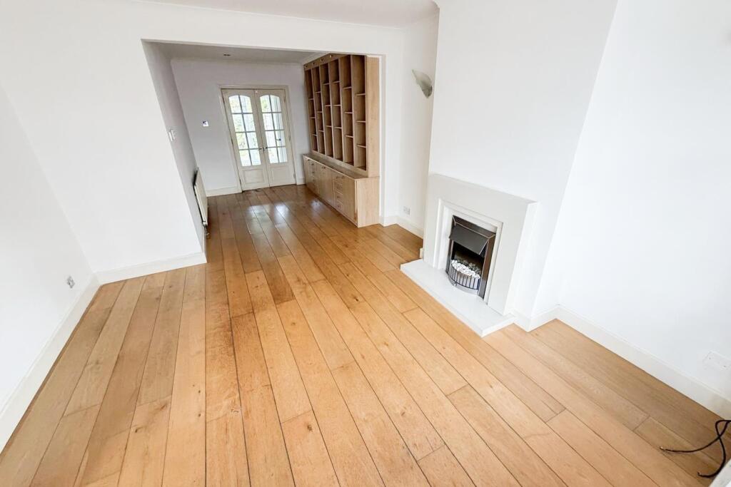 House in Twickenham - View 4