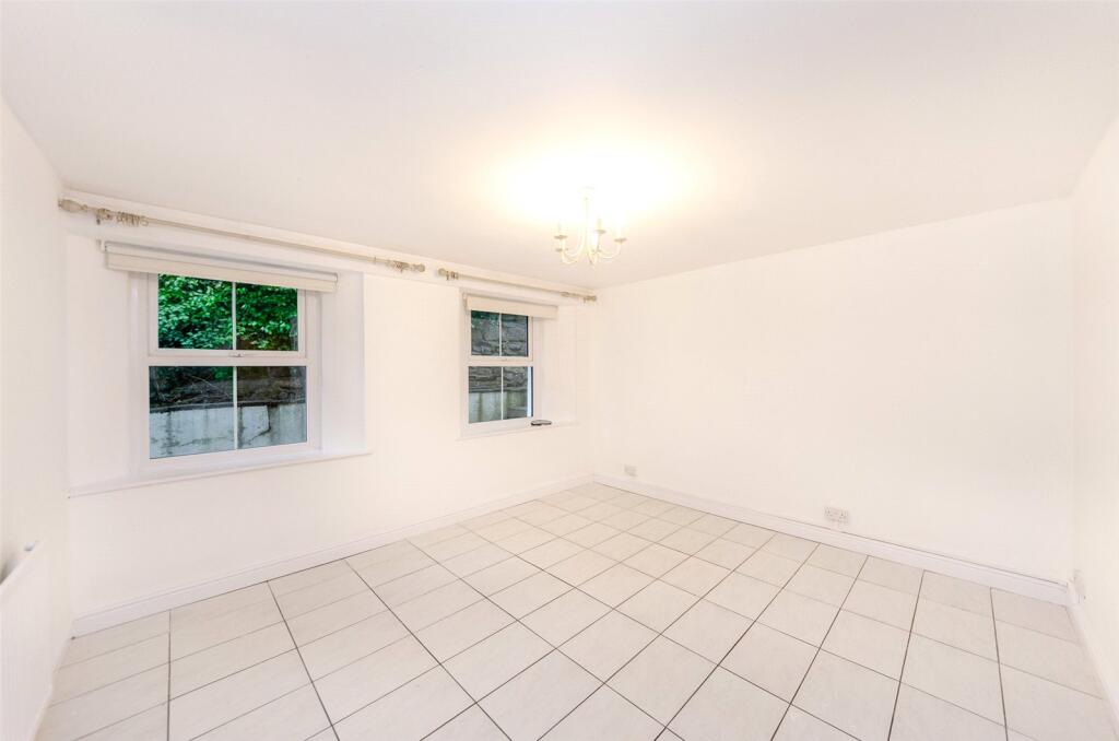 Glanyrafon Road, Dwygyfylchi, Penmaenmawr, Conwy, LL34 photo 3