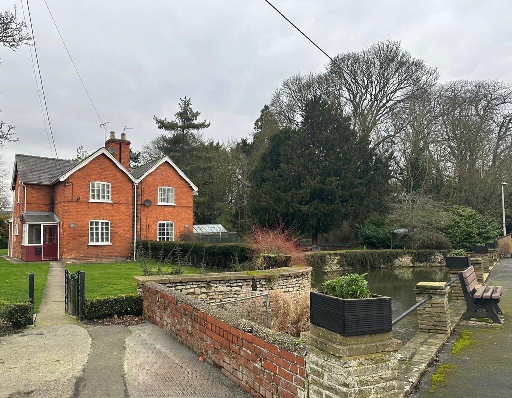 Main image of property: Pond Cottage, Redbourne