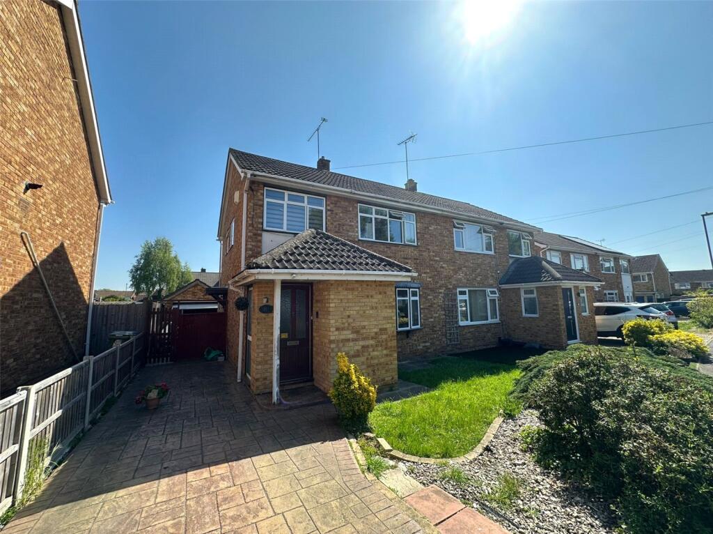 Main image of property: Derwent Close, Farnborough, GU14