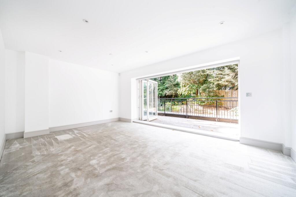 House in Kingston upon Thames - View 3