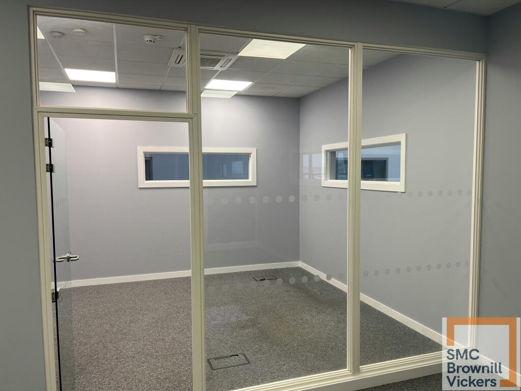 Office_to_let_rainham_essex.jpg