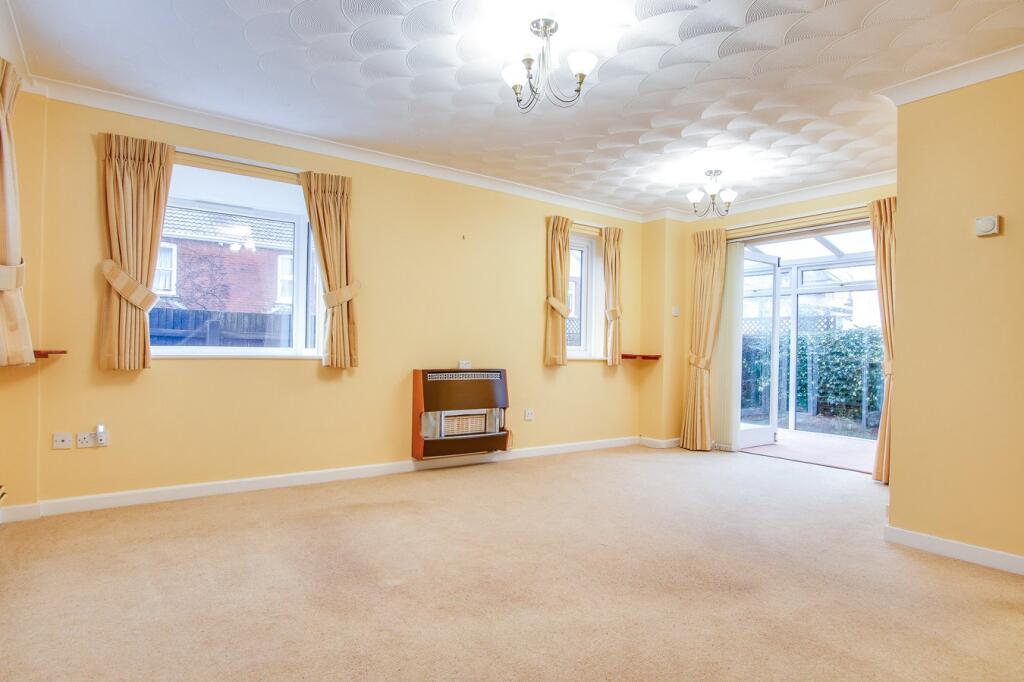 Wellands Road, Lyndhurst, SO43 photo 2