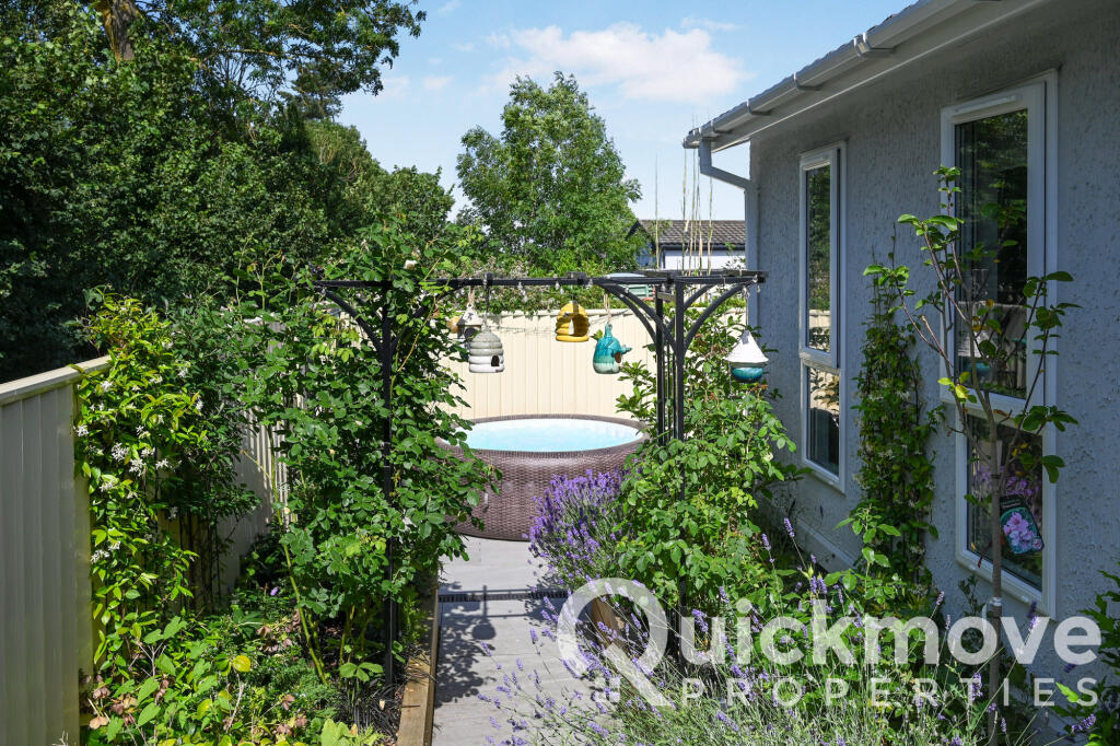 House in Winkfield, Maiden's Green - View 3