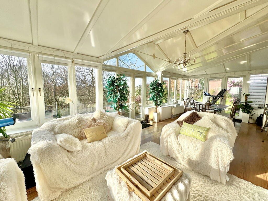 Meadowlands, Woolwell, Plymouth, PL6 7RR photo 4