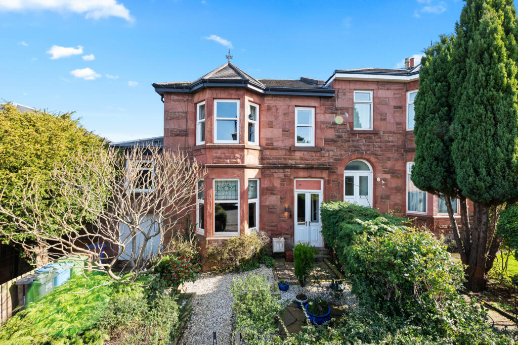 Main image of property: 18 Midlothian Drive, Waverley Park, G41 3QX
