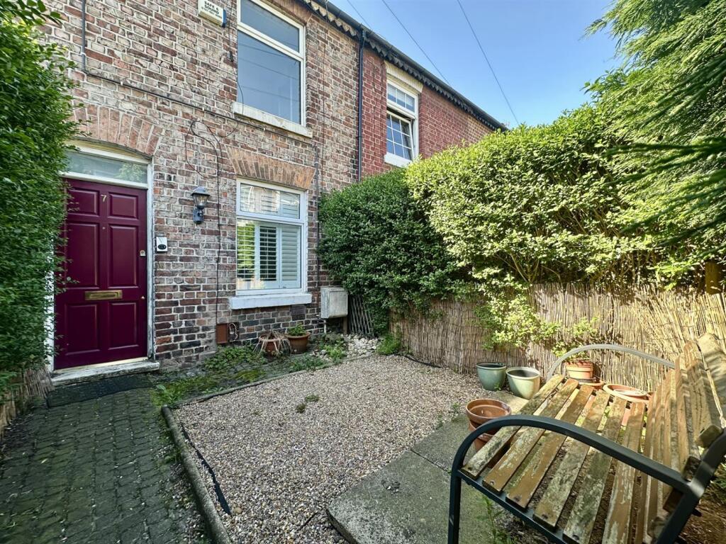 Main image of property: Redbridge Grove, Manchester