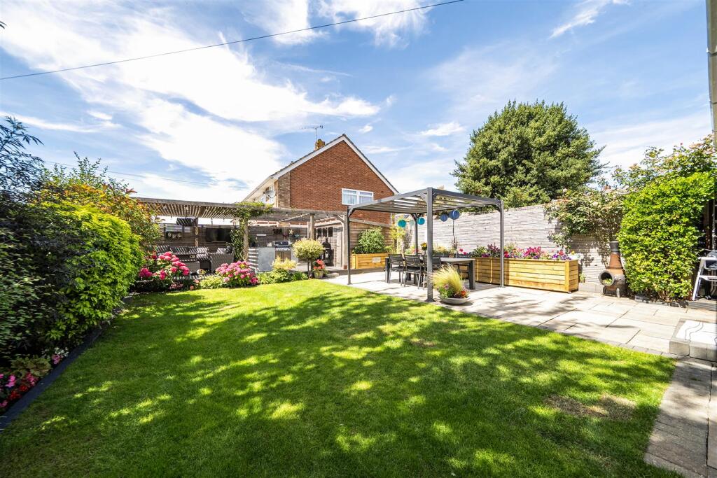 House in Fareham, Hampshire - View 2