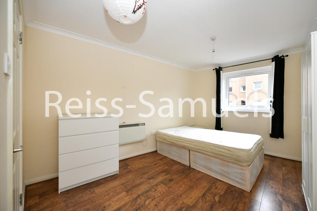 5 bedroom town house for rent