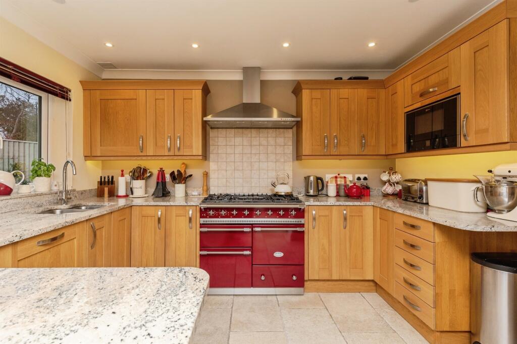 Inglestone Road, Wickwar, WOTTON-UNDER-EDGE photo 3