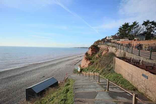 Apartment in Budleigh Salterton - More