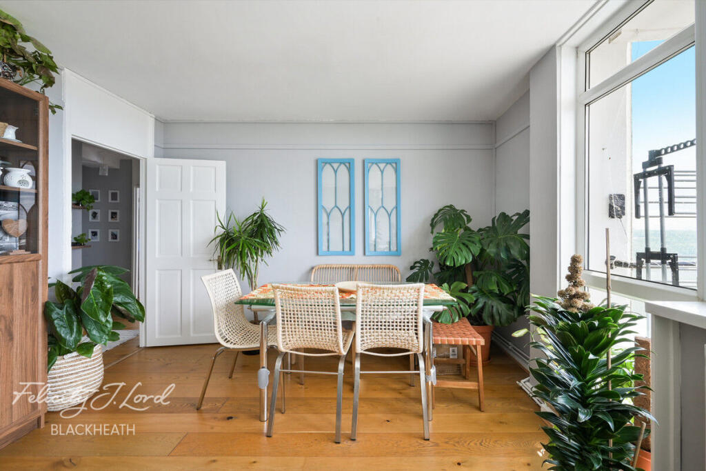 Apartment in London, Woolwich Dockyard, Charlton Riverside - More