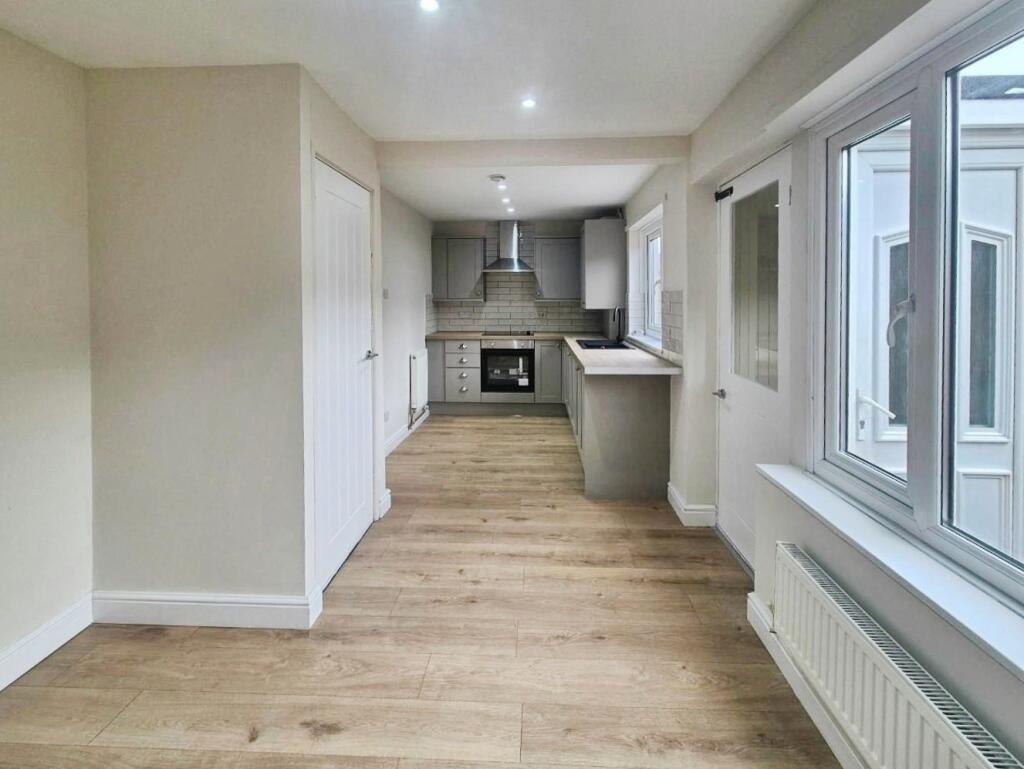 House in Sheffield - View 4