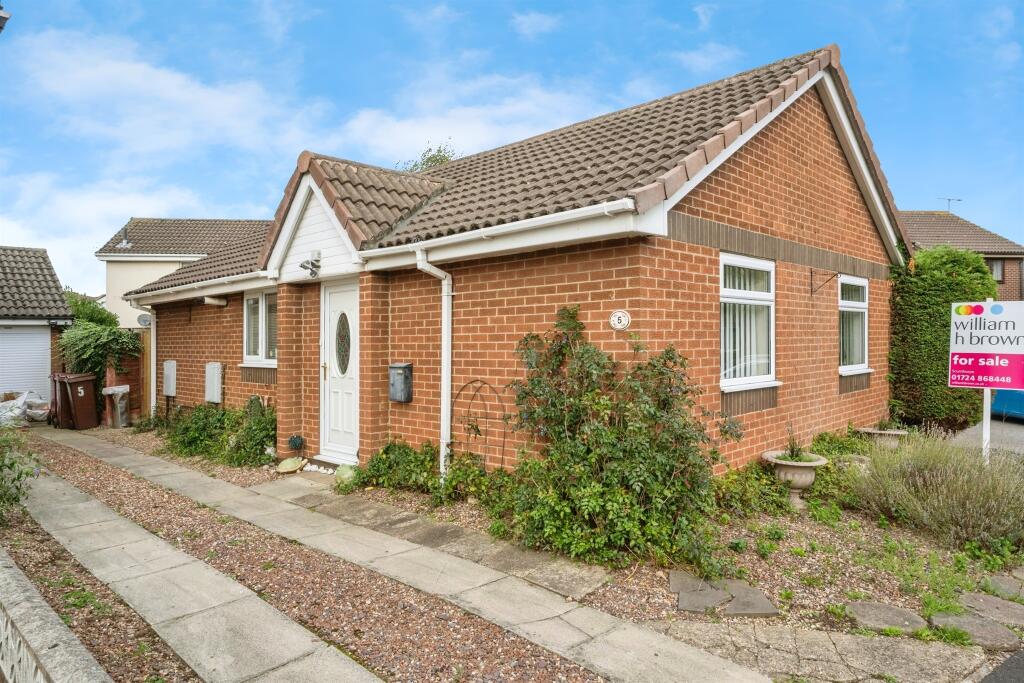 Main image of property: Heron Close, Scunthorpe