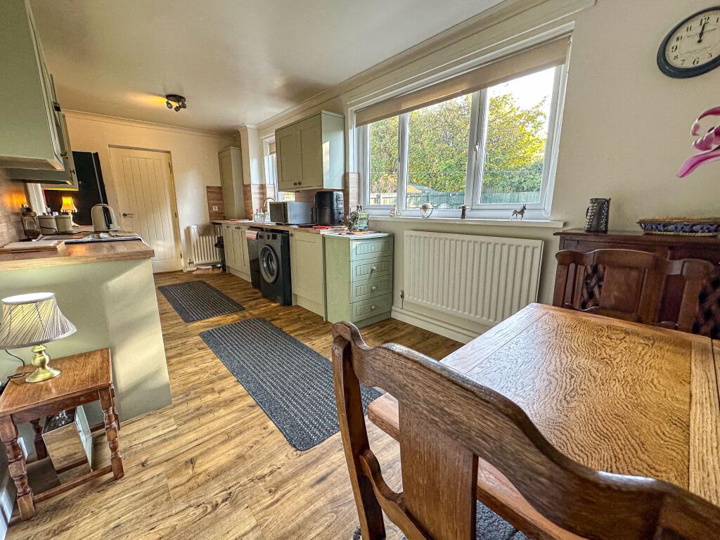 Rosedale Avenue, Consett photo 3