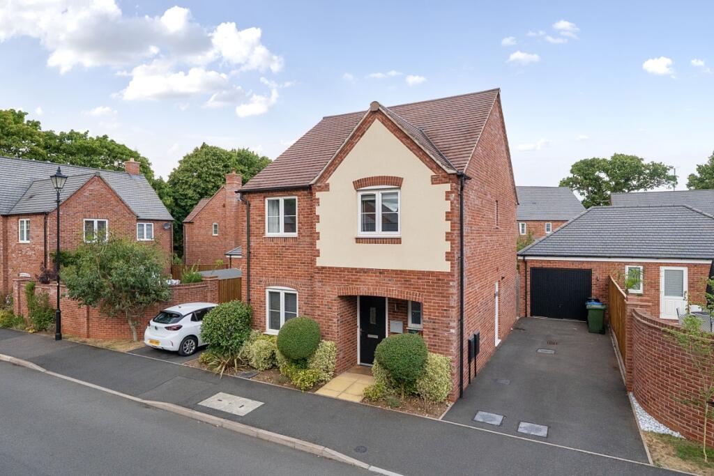 Main image of property: Sid Courtney Road Tiddington CV37