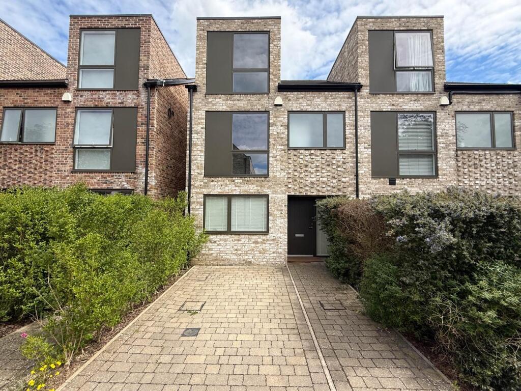 Main image of property: Wedd Close, Trumpington, Cambridge