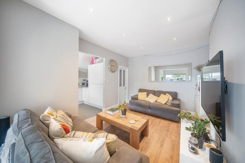 House in London - View 4