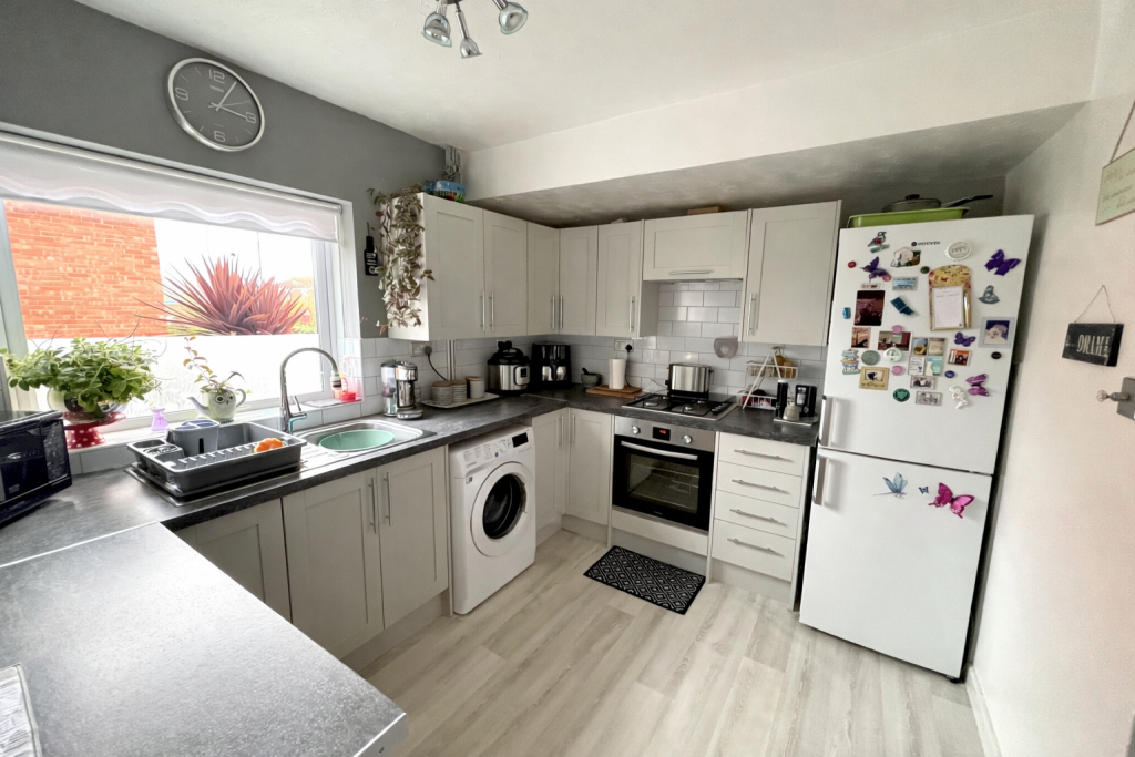 House in Yeovil, Somerset - View 2