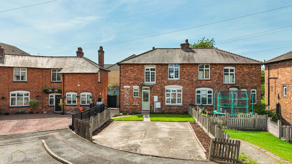 Main image of property: Bright Crescent, Kettlebrook, Tamworth, Staffordshire, B77