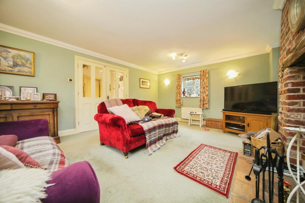 Glebe Meadows, Earl Soham, Woodbridge photo 4