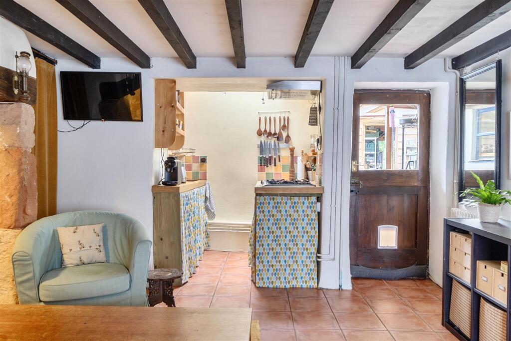 House in East Devon, Lympstone - More