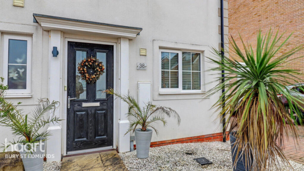 4-bed semi-detached on Hedge Sparrow Road, Stowmarket, £325,000