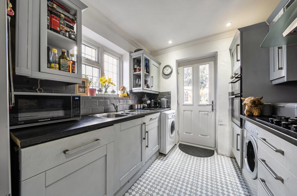 Ridgeway Crescent, Orpington, Kent, BR6 photo 3