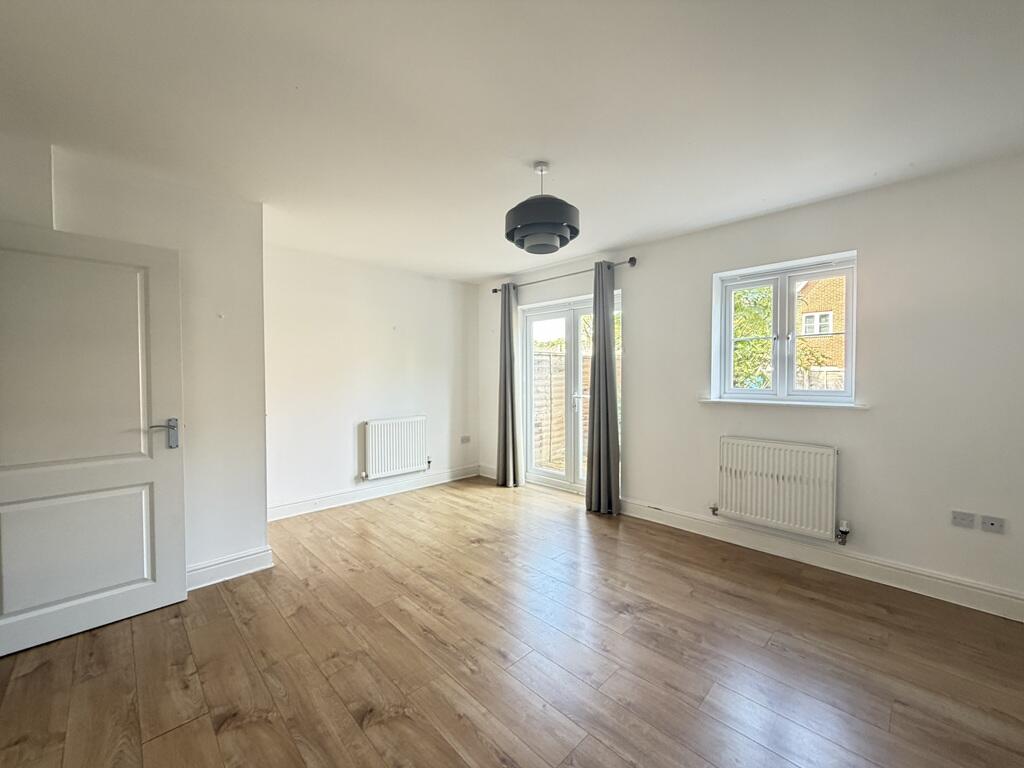 House in Wealden, Hellingly - View 2