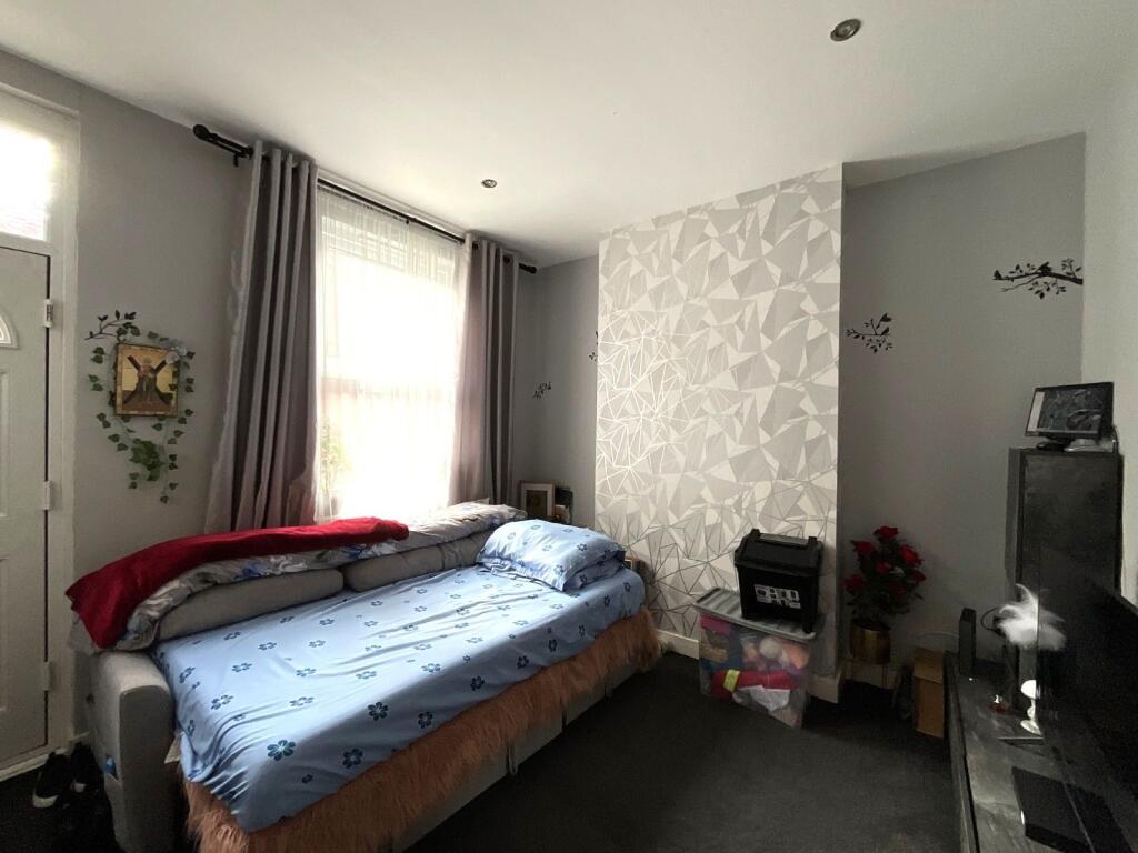 House in Doncaster, South Yorkshire - View 5