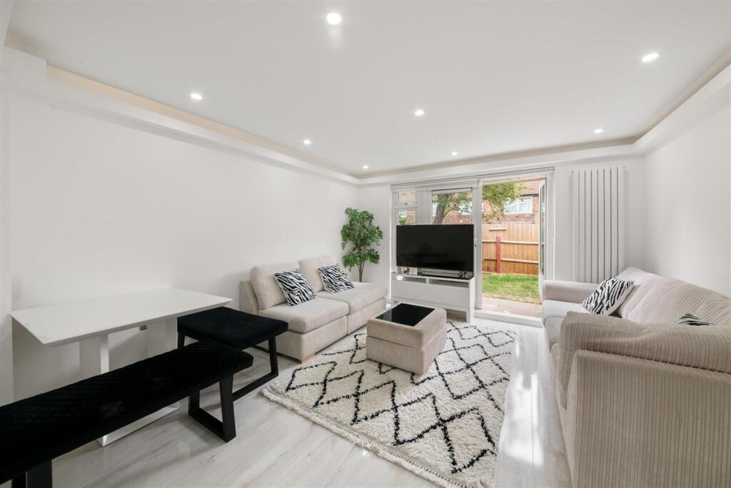 House in Southall - View 2