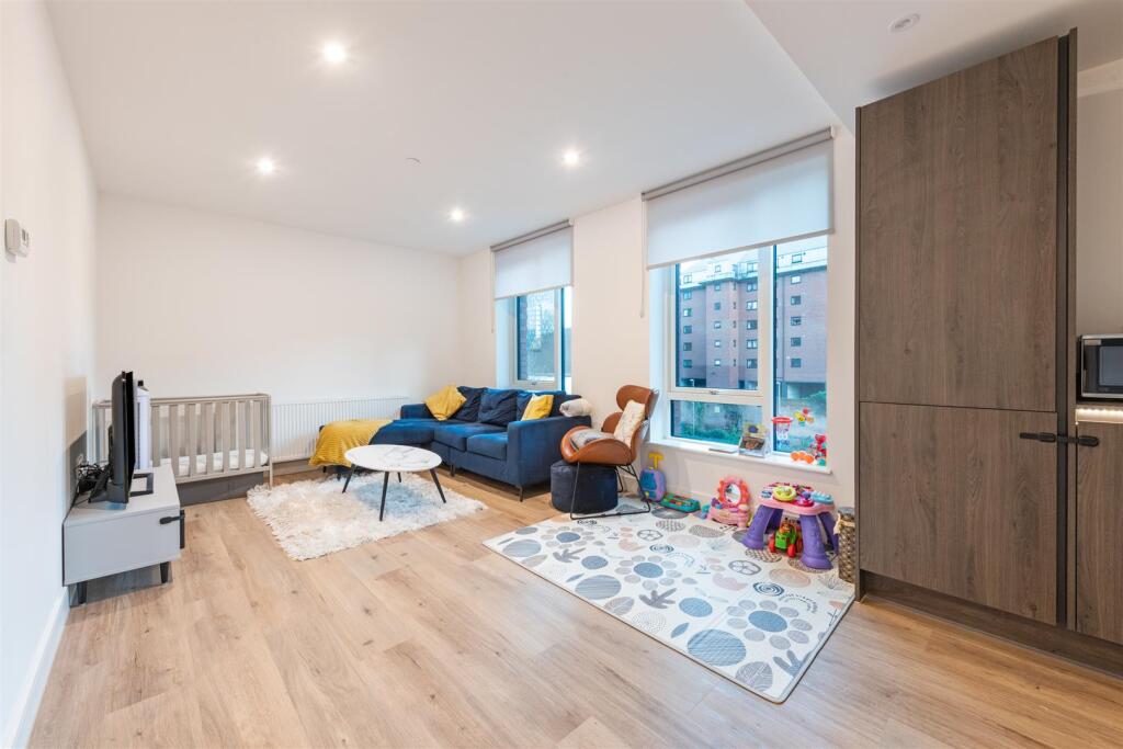 Main image of property: Snow Hill Wharf, Shadwell Street, Birmingham, B4