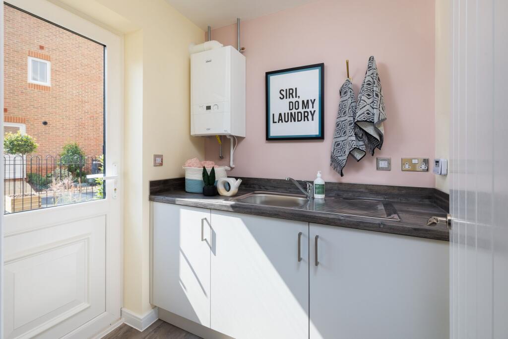 House in Basingstoke and Deane, Sherfield on Loddon - View 4