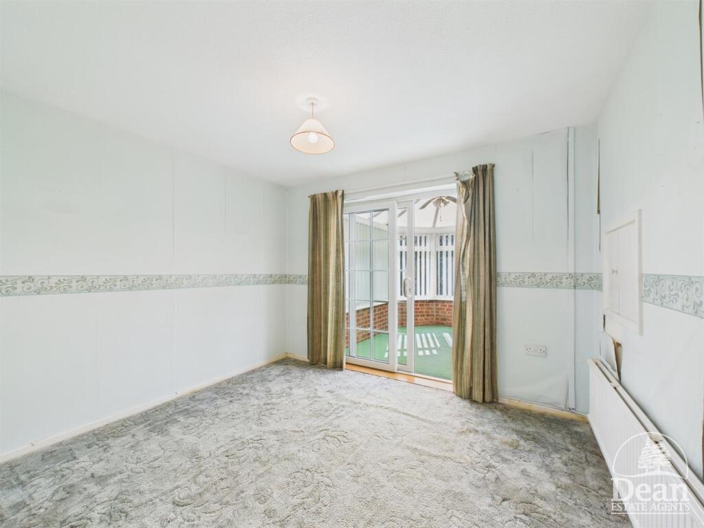Primrose Way, Lydney photo 4
