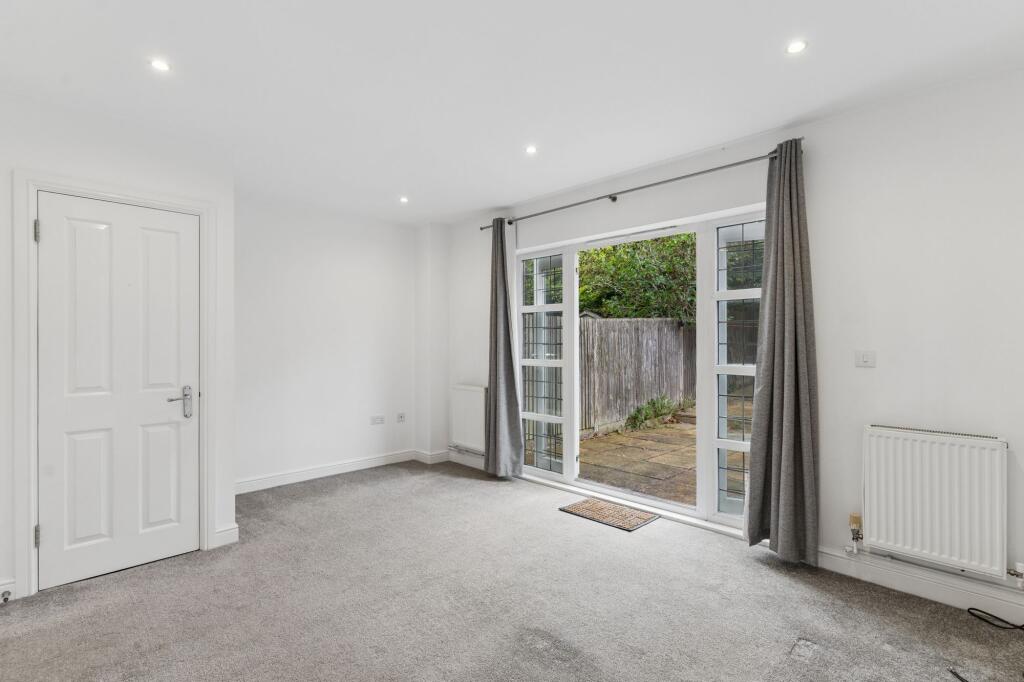 House in Stevenage - View 3