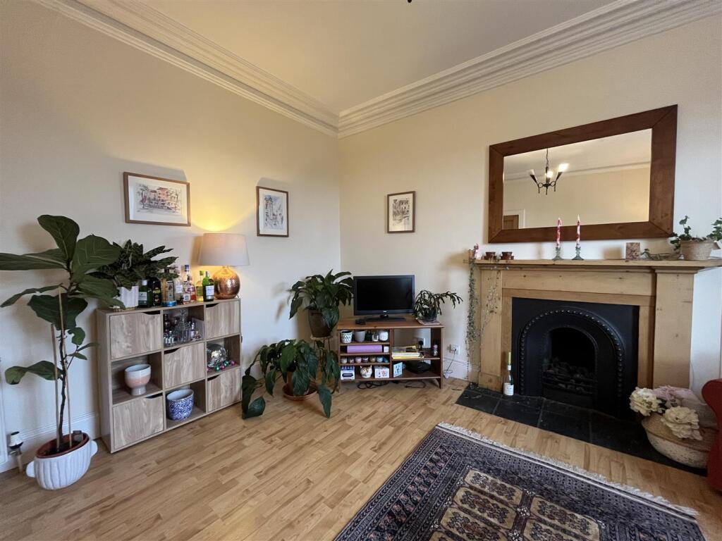 Apartment in Perth - View 5