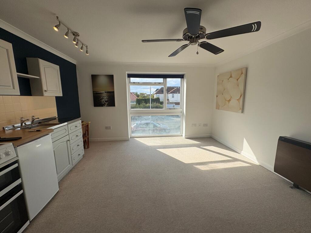 Apartment in Canterbury - View 2