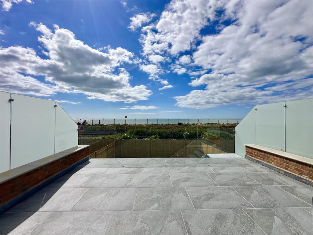 House in Hastings, Bulverhythe - View 5
