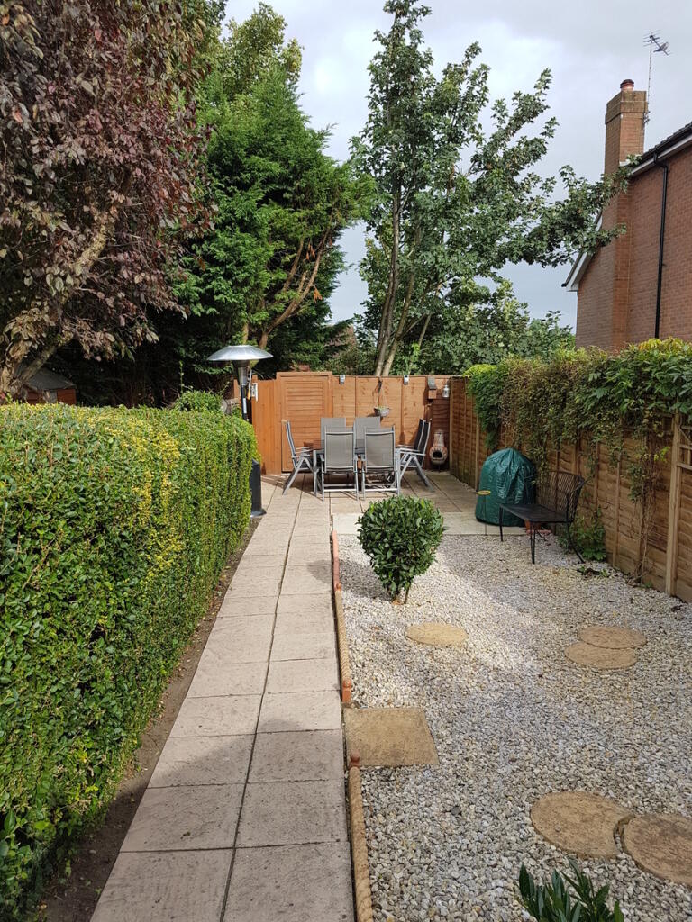 House in Slough - View 3