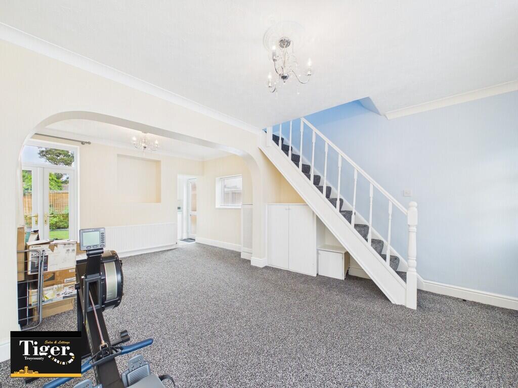 Sunningdale Avenue, Blackpool photo 4