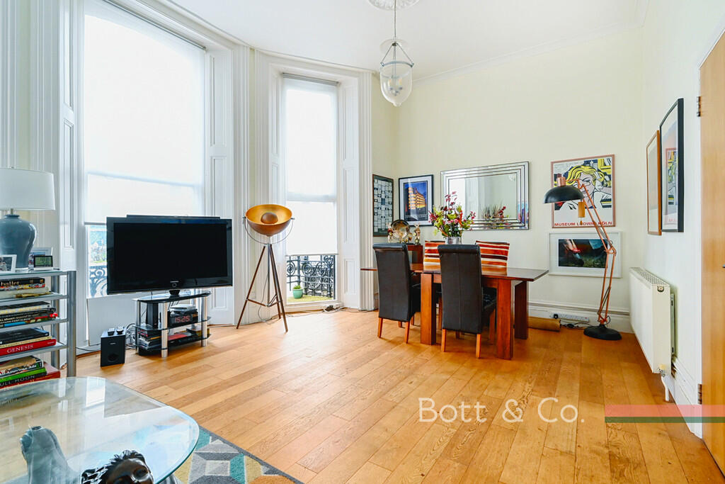 Chesham Place, Brighton - View 2