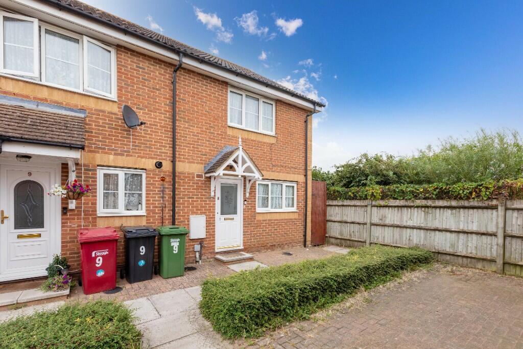 3-bed terraced on Gowings Green, Slough, Berkshire, SL1, £390,000