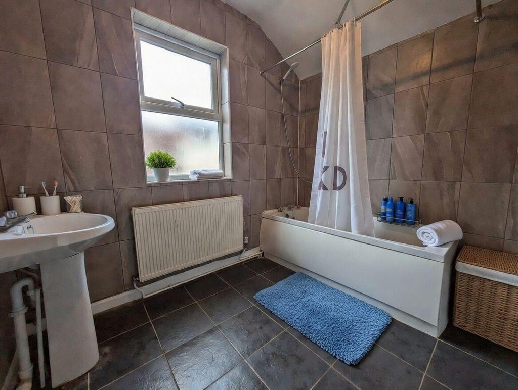 House in Nottingham - View 2