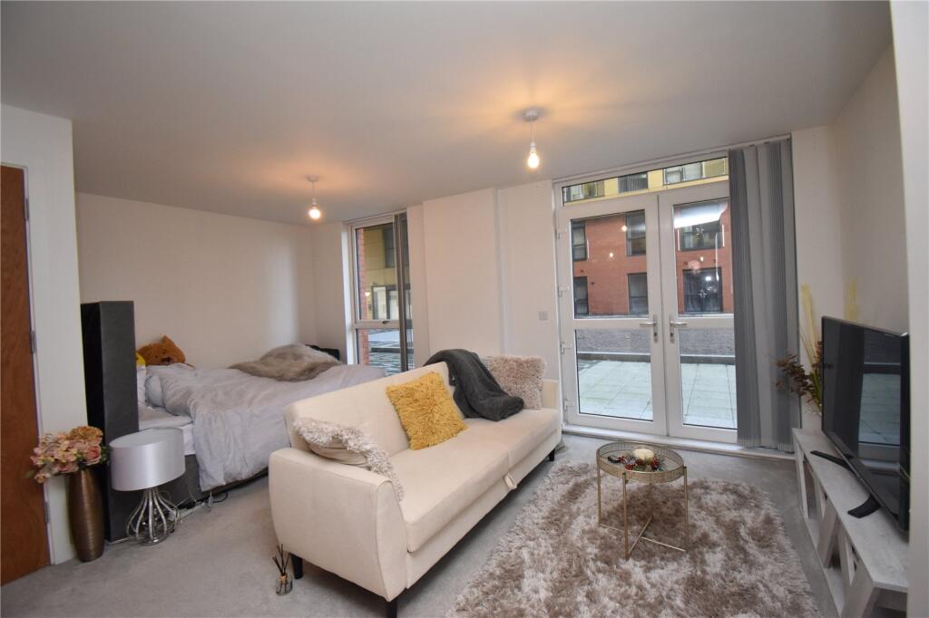 Main image of property: Adelphi Wharf 3, 7 Adelphi St, Salford, M3