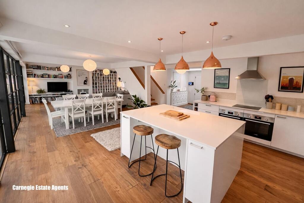 Additional image 3 of Roundwood Drive, Welwyn Garden City